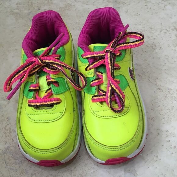NIKE AIR MAX 90 LTR VOLT IN GREEN AND PINK‎ - Picture 2 of 6